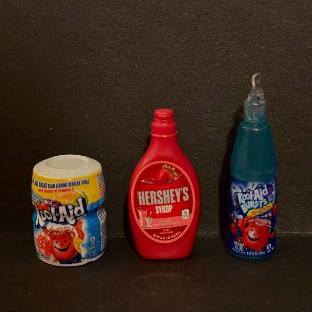Mini Brands Hershey's Syrup and Kool-Aid Drink Set